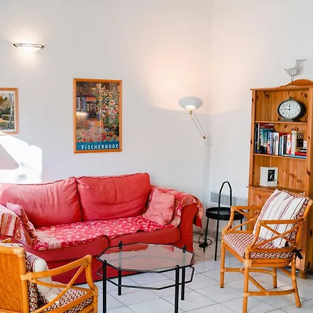Moderne Avec Jardin Et Terrasse, 2 + Mezzanine, Proche - - Fr-1-409-102 ヴィラ *